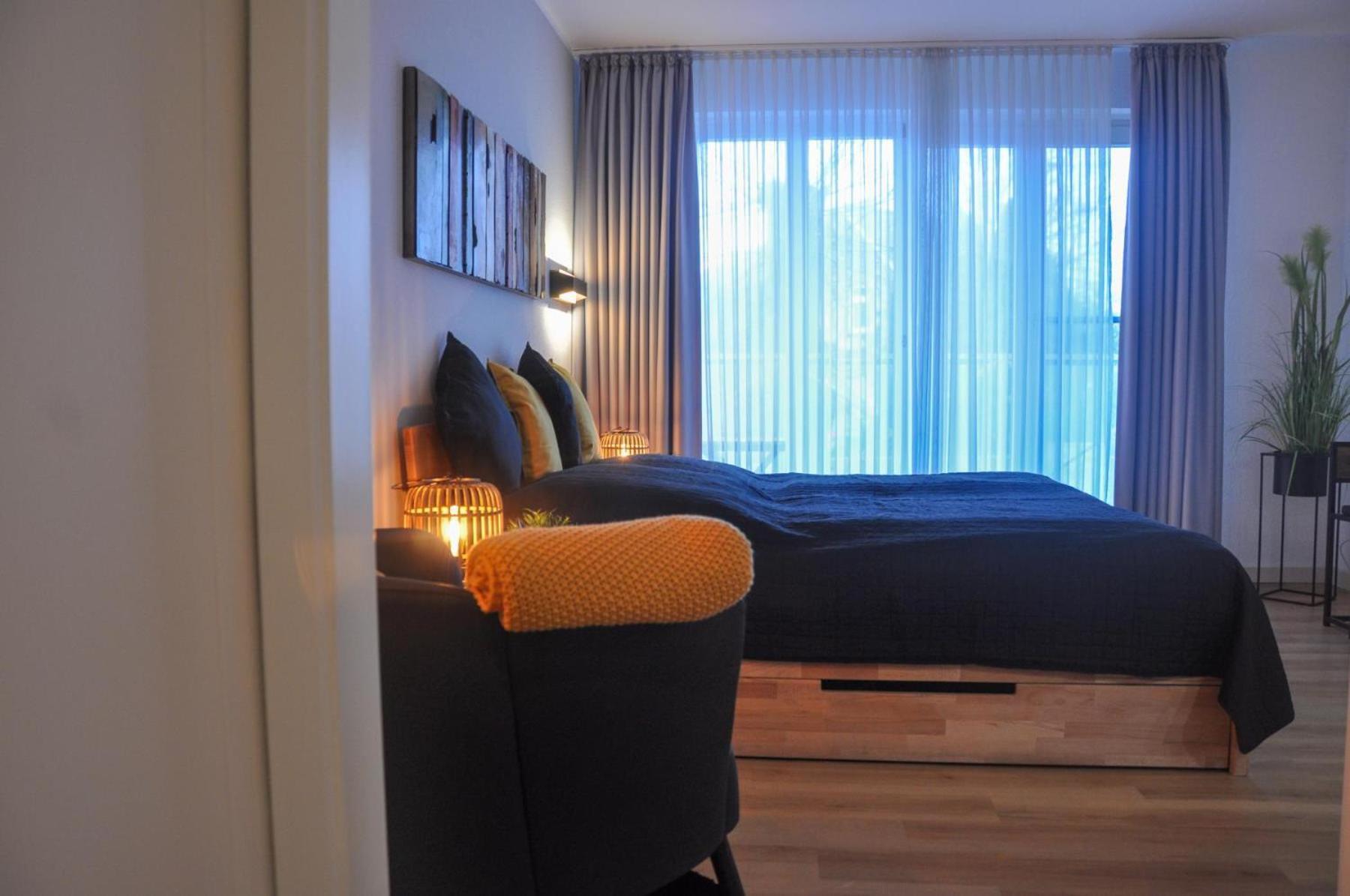 Strandhotel 1 Laboe Exterior photo